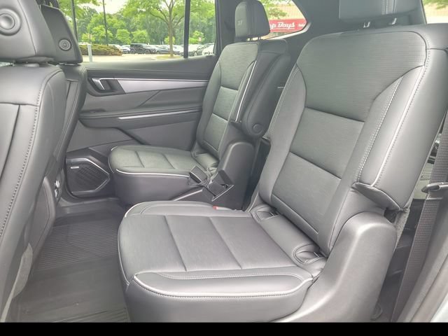 Used 2026 Buick Enclave Sport Touring w/ Power Package FWD image 11