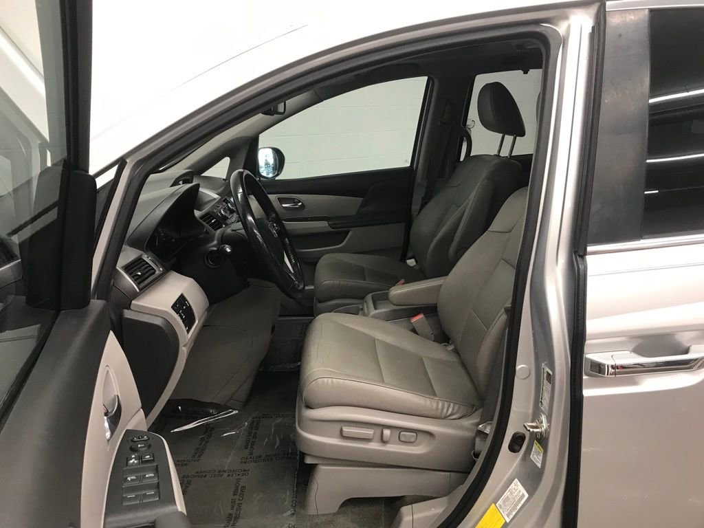 Used 2015 Honda Odyssey EX-L image 12