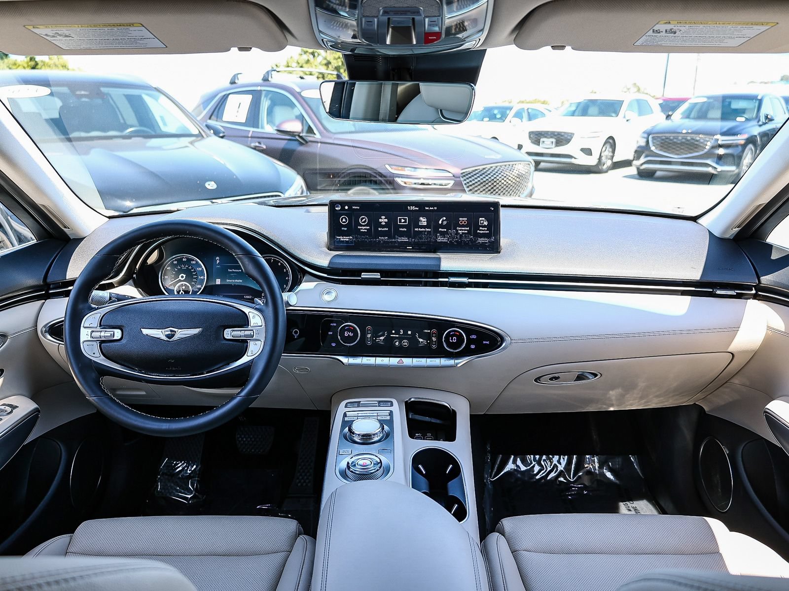 Used 2023 Genesis GV70 2.5T w/ Select Package AWD/4WD image 13