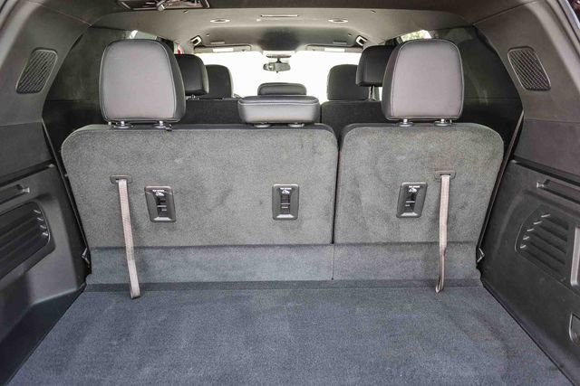 Used 2025 Chevrolet Traverse LT image 27