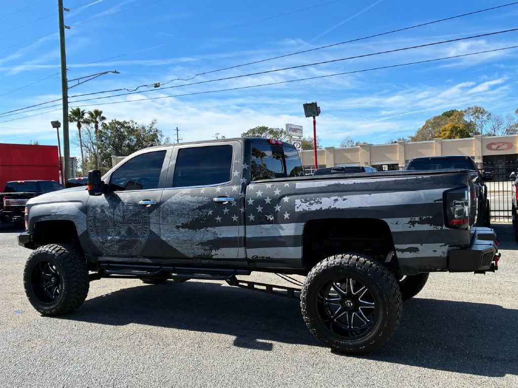 Used 2019 Chevrolet Silverado 2500 LTZ w/ Duramax Plus Package AWD/4WD image 3