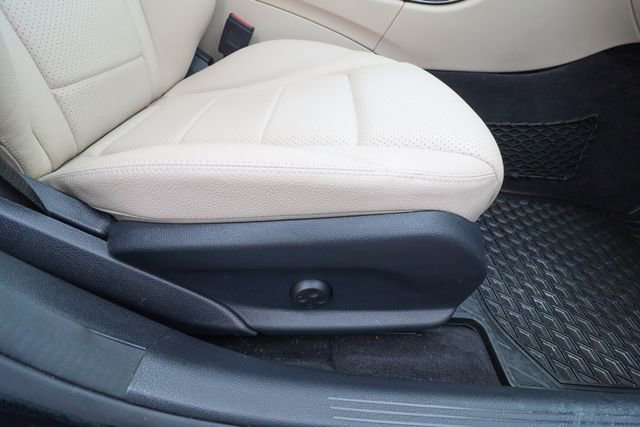 Used 2019 Mercedes-Benz C 300 4MATIC Sedan image 49