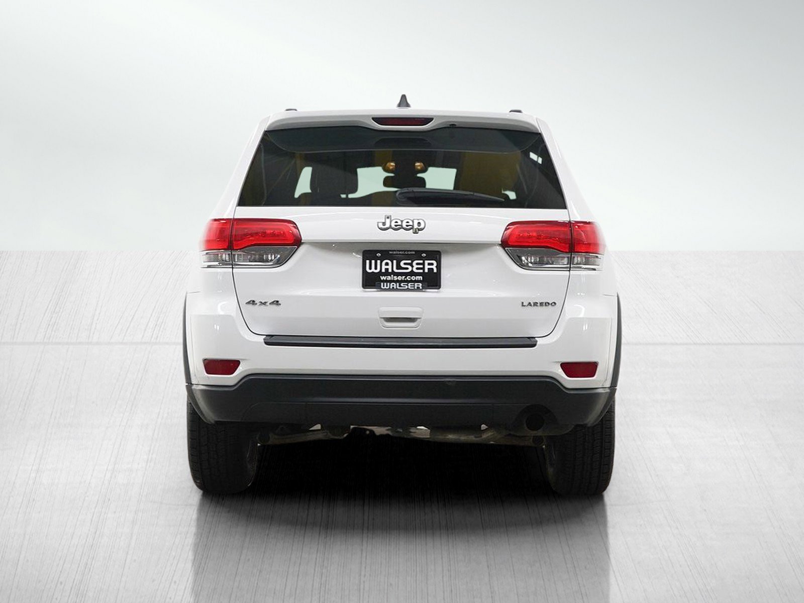 Used 2015 Jeep Grand Cherokee Laredo w/ Quick Order Package 23E image 4