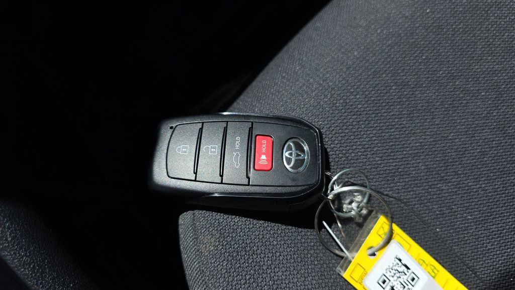 Used 2024 Toyota Corolla LE w/ LE Convenience Package image 28