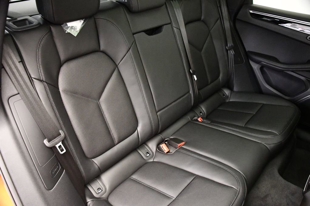 Used 2025 Porsche Macan Turbo image 54