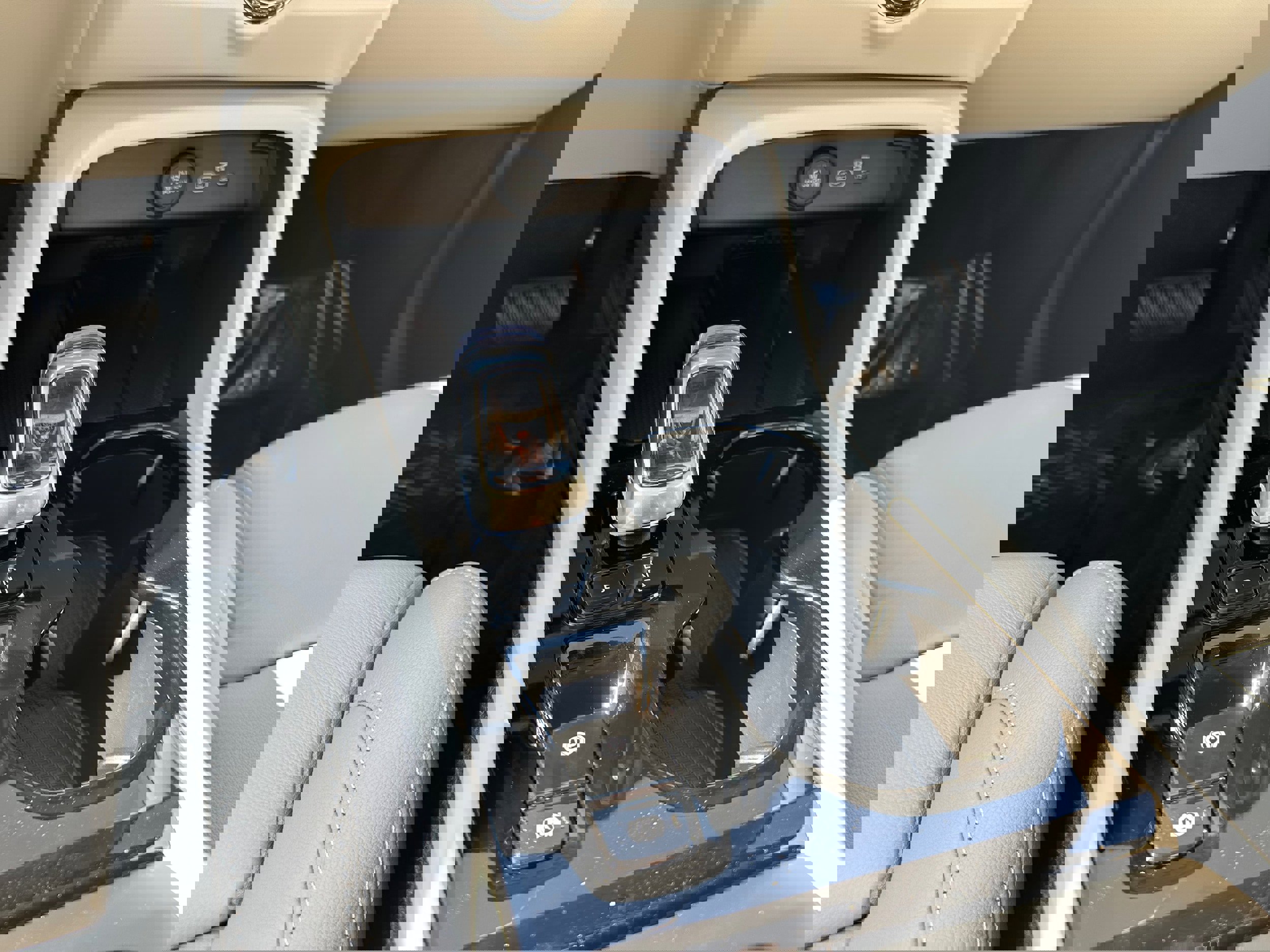 New 2026 Volvo XC40 B5 Plus w/ Protection Package Premier image 12