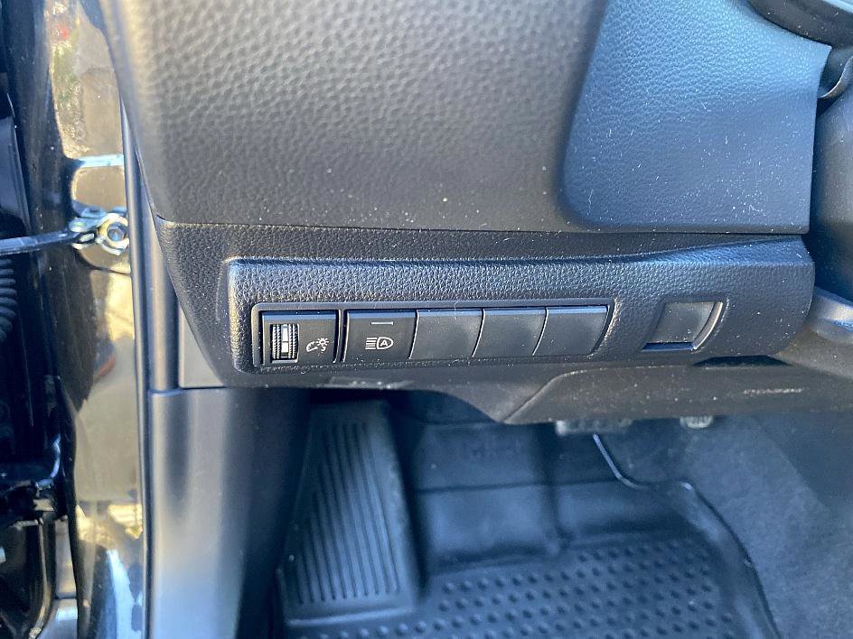 Certified 2022 Toyota Corolla LE image 17