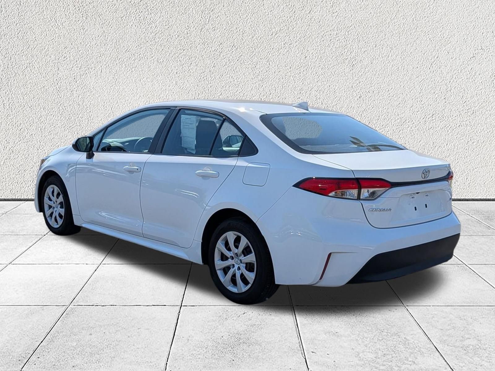 Used 2024 Toyota Corolla LE image 5