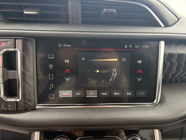 Used 2024 GMC Yukon XL Denali image 18