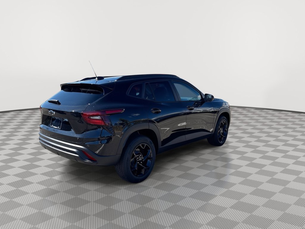 New 2026 Chevrolet Trax LT w/ Midnight Edition FWD image 10