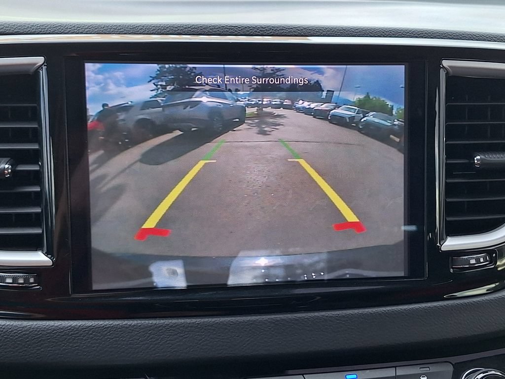 Used 2022 Chrysler Pacifica Touring-L FWD image 21