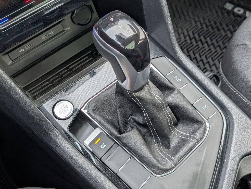 New 2026 Volkswagen Taos SE image 21