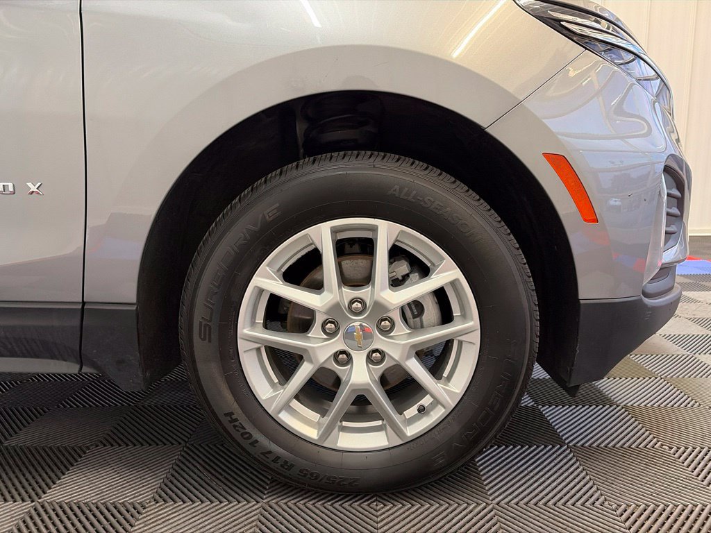 Used 2024 Chevrolet Equinox LT AWD/4WD image 25