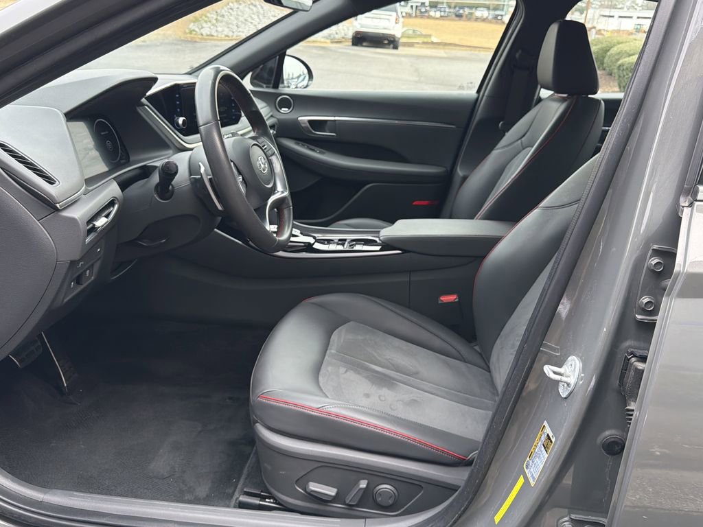 Used 2022 Hyundai Sonata SEL Plus w/ Preferred Accessory Package image 9