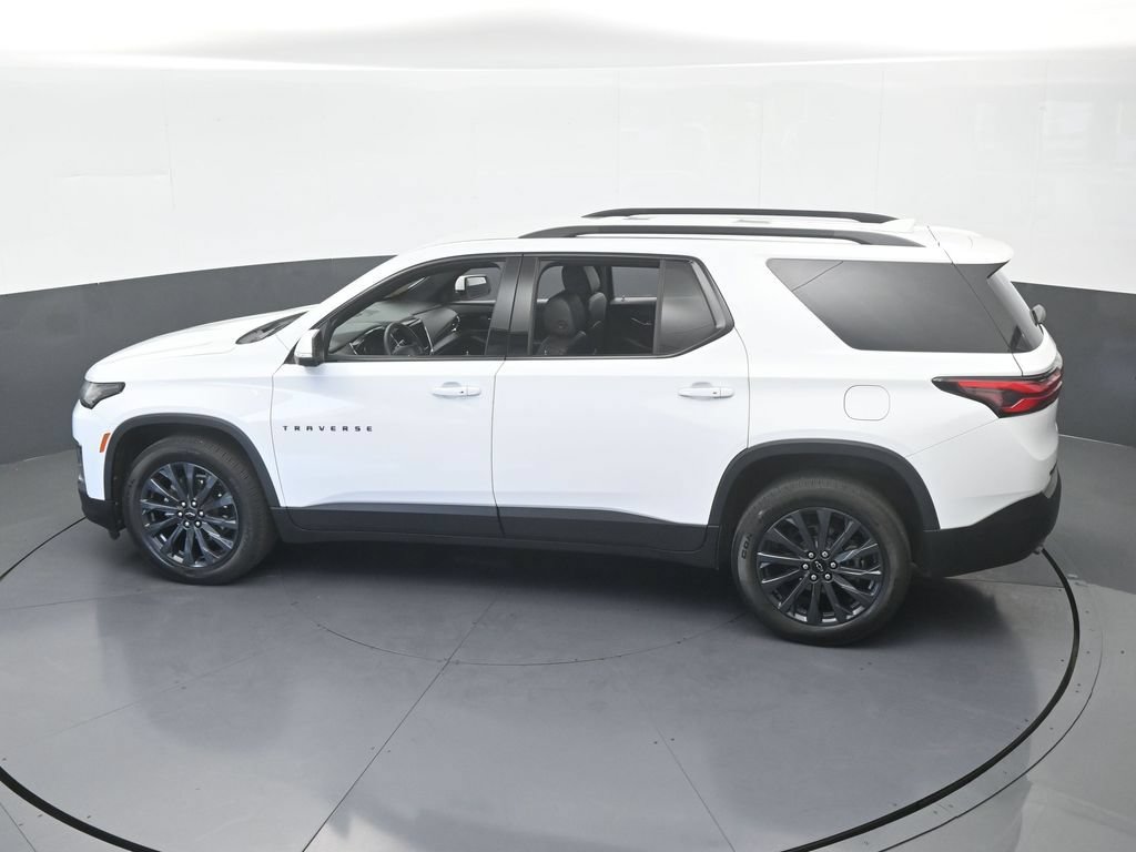 Used 2023 Chevrolet Traverse RS FWD image 58