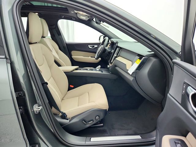 New 2026 Volvo XC60 B5 Core w/ Climate Package PRO image 14