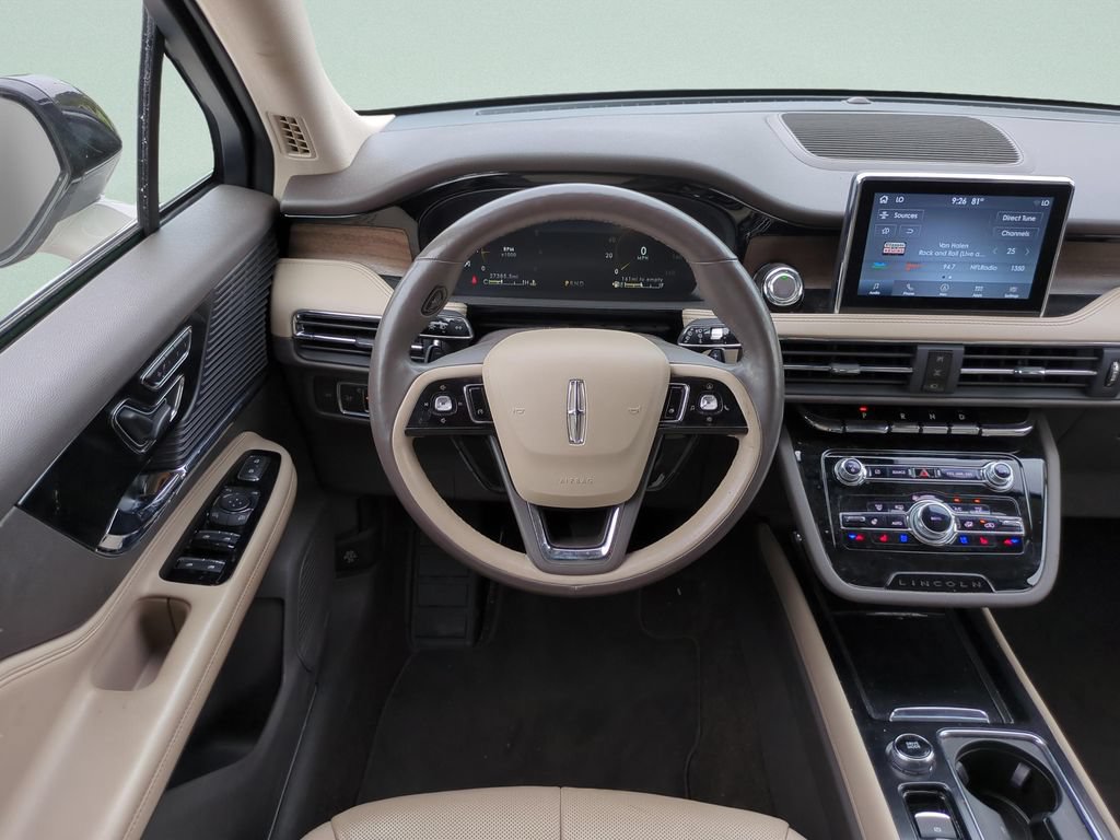 Used 2022 Lincoln Corsair Reserve w/ Elements Package FWD image 12