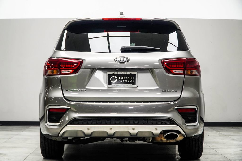 Used 2019 Kia Sorento SX image 11