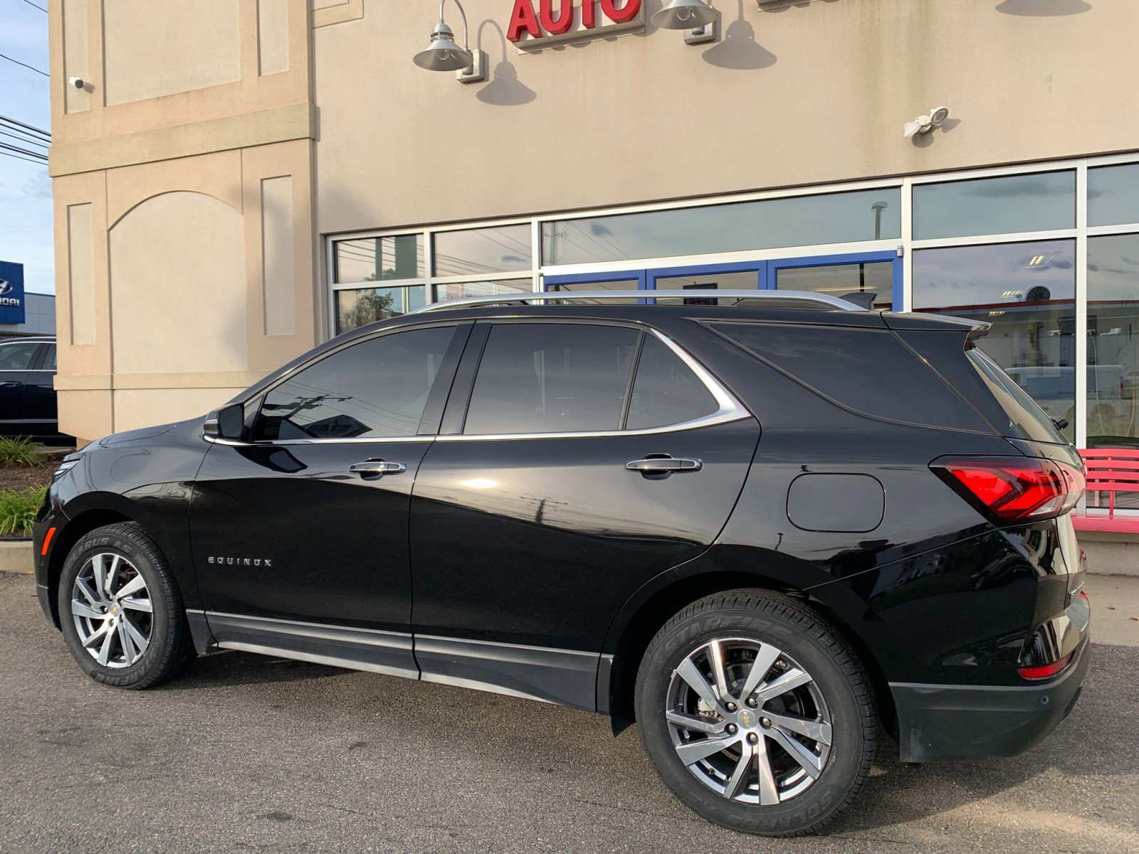 Used 2022 Chevrolet Equinox Premier image 5