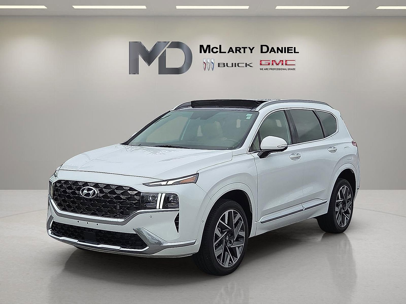 Used 2022 Hyundai Santa Fe Calligraphy AWD/4WD image 2