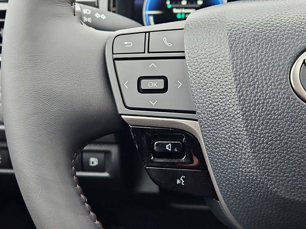 New 2026 Toyota Camry Hybrid image 17