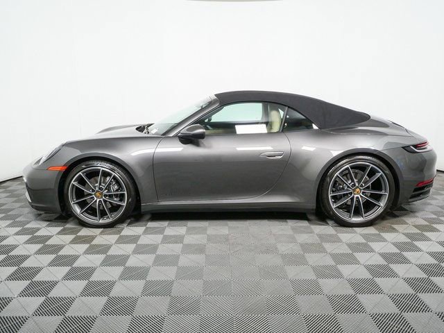Certified 2020 Porsche 911 Carrera 4 image 2