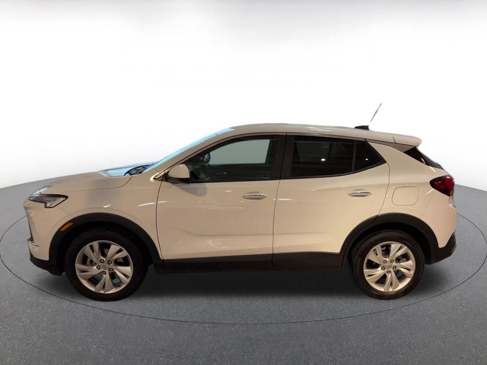 Used 2025 Buick Encore GX Preferred image 9