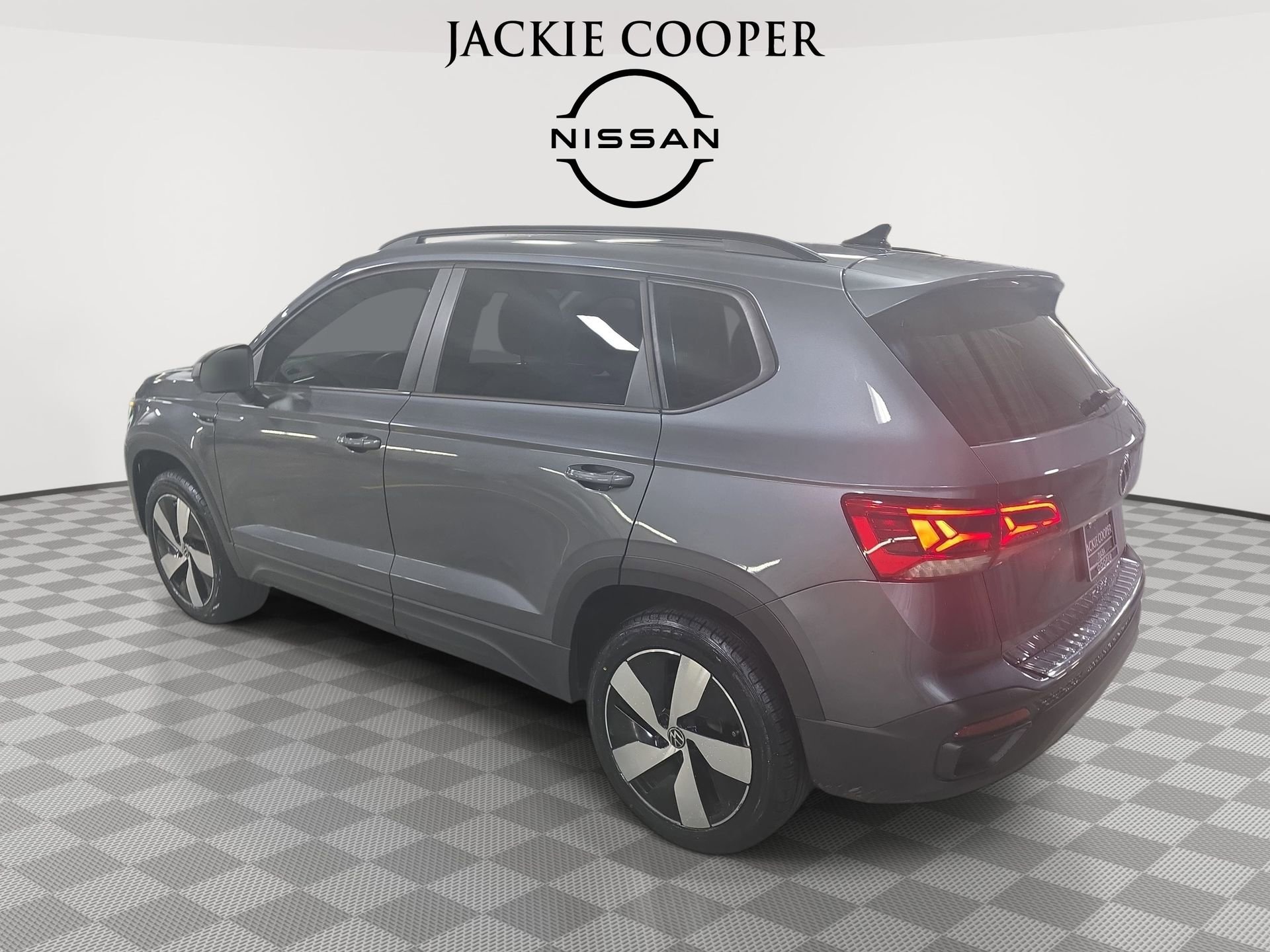 Used 2024 Volkswagen Taos S image 7