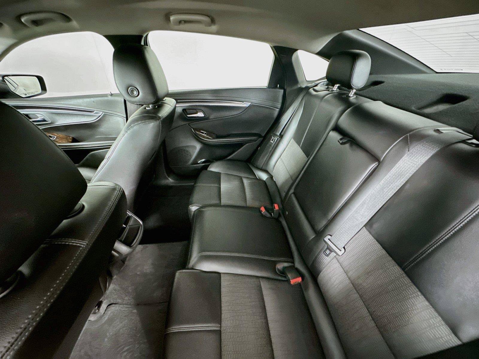 Used 2015 Chevrolet Impala LT FWD image 10