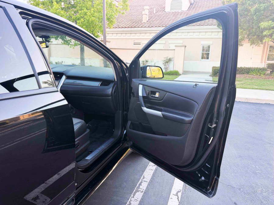 Used 2013 Ford Edge Sport w/ Driver Entry Pkg AWD/4WD image 26
