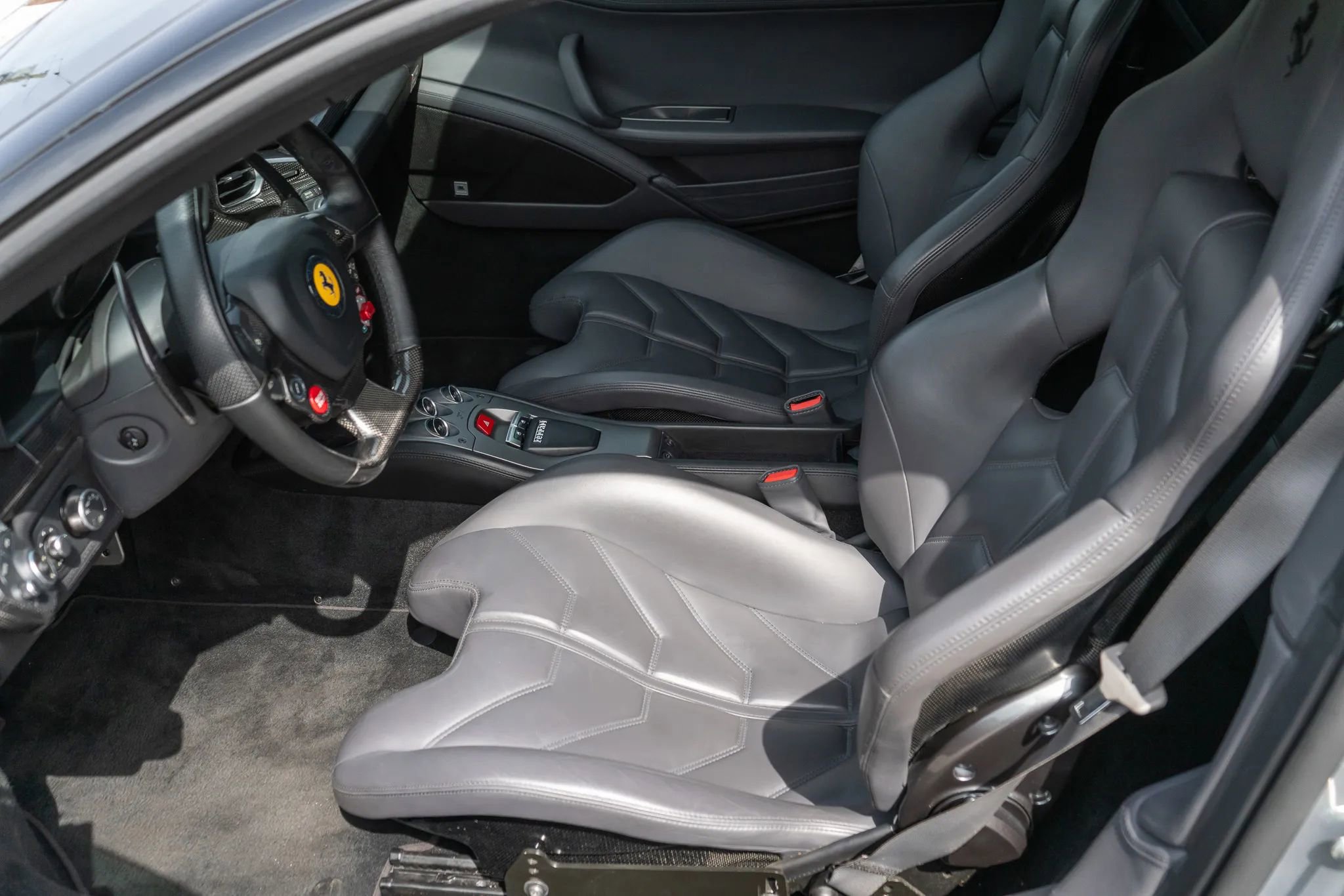 Used 2011 Ferrari 458 Italia Coupe image 46