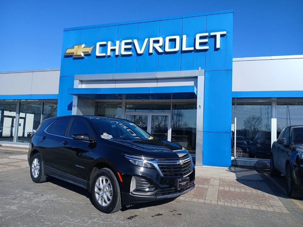 Used 2023 Chevrolet Equinox LT image 1