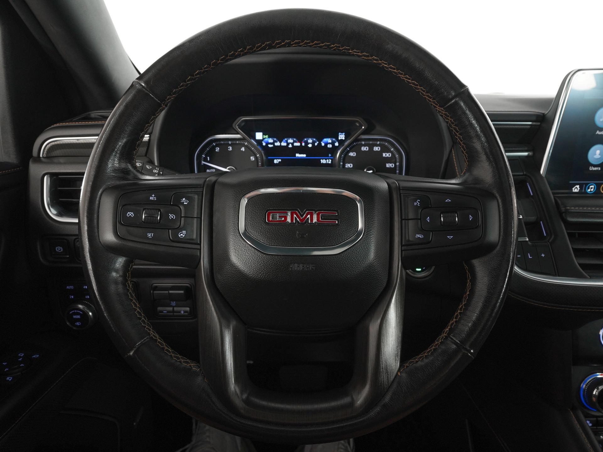 Used 2021 GMC Yukon XL AT4 w/ AT4 Premium Plus Package AWD/4WD image 19