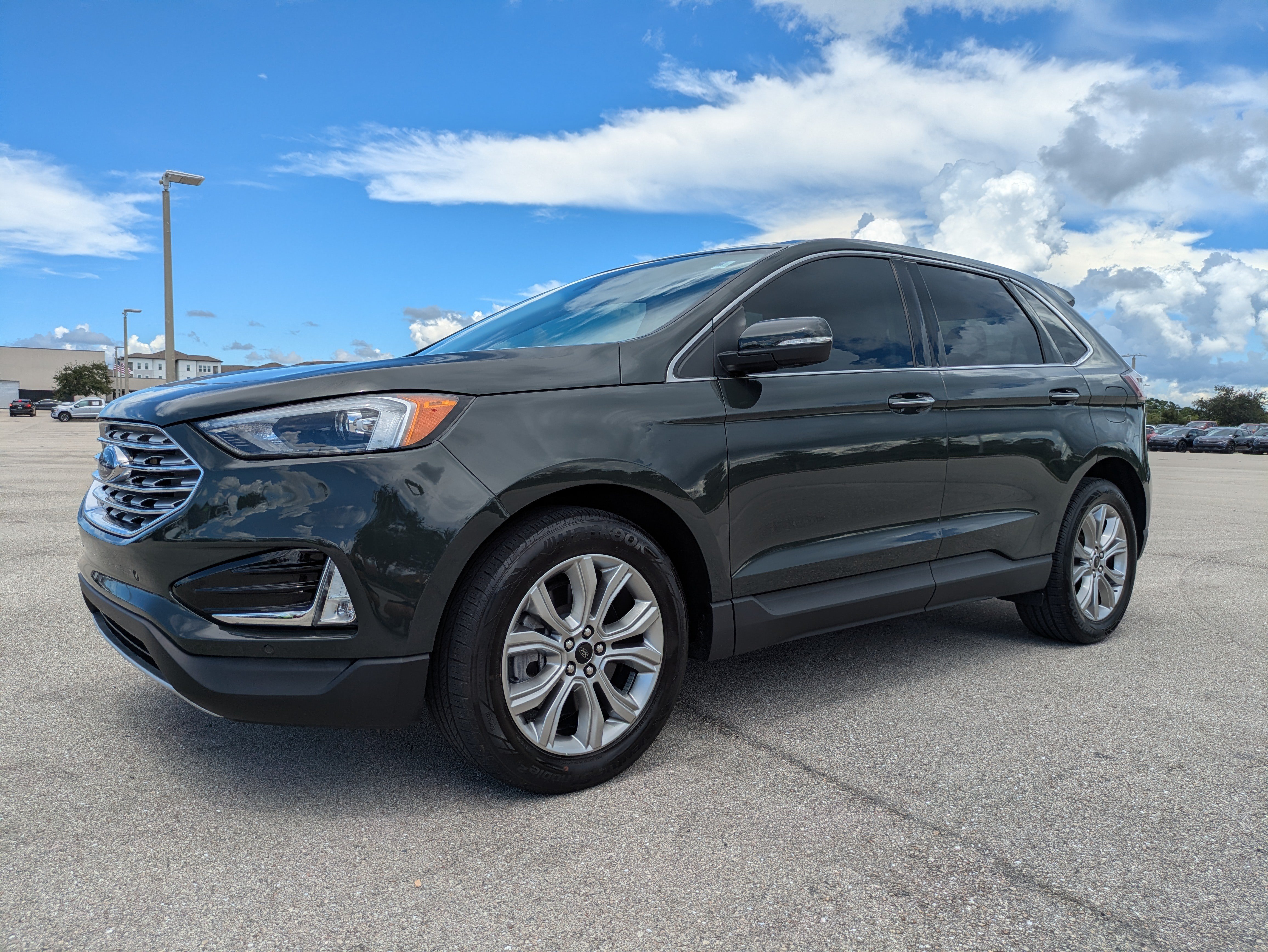 Used 2024 Ford Edge Titanium AWD/4WD image 8