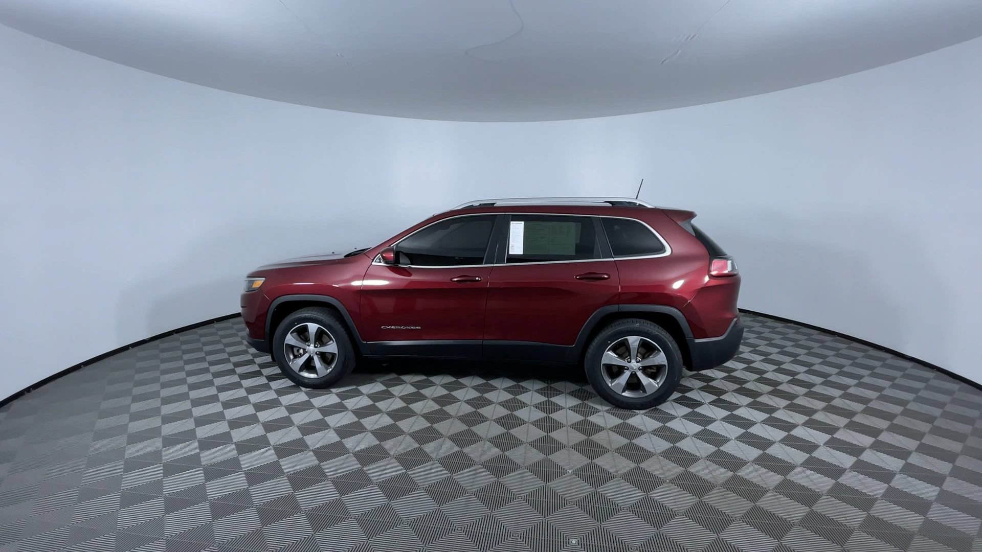 Used 2020 Jeep Cherokee Limited AWD/4WD image 6