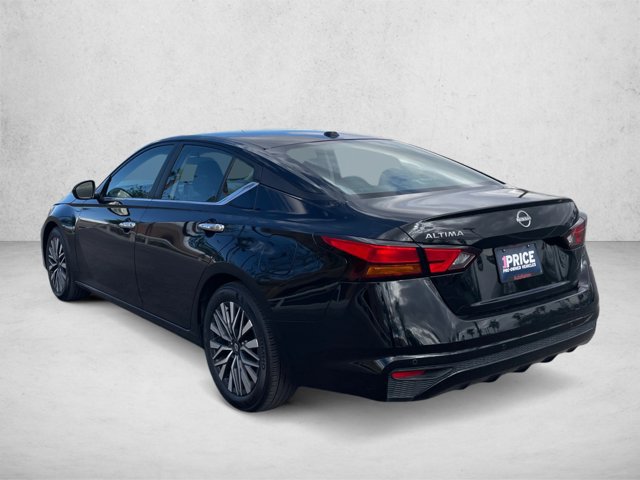 Used 2025 Nissan Altima 2.5 SV FWD image 8