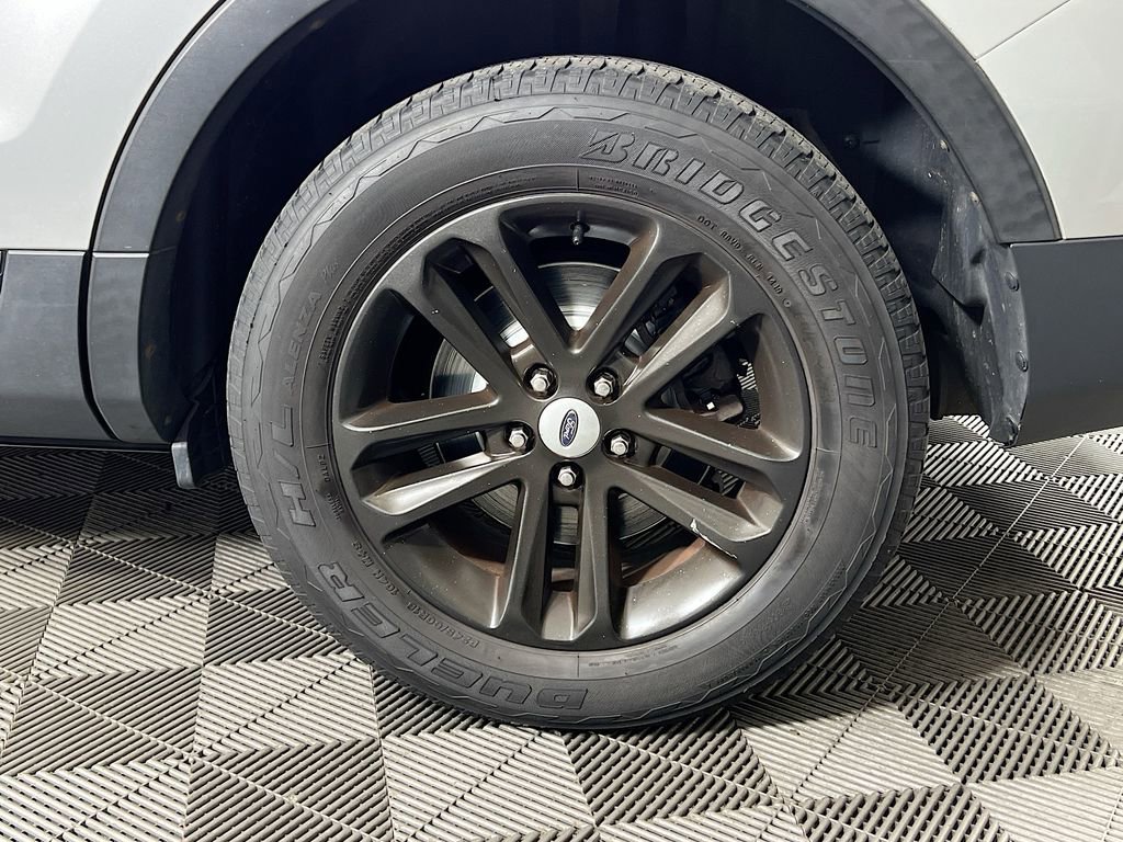 Used 2012 Ford Explorer XLT FWD image 32