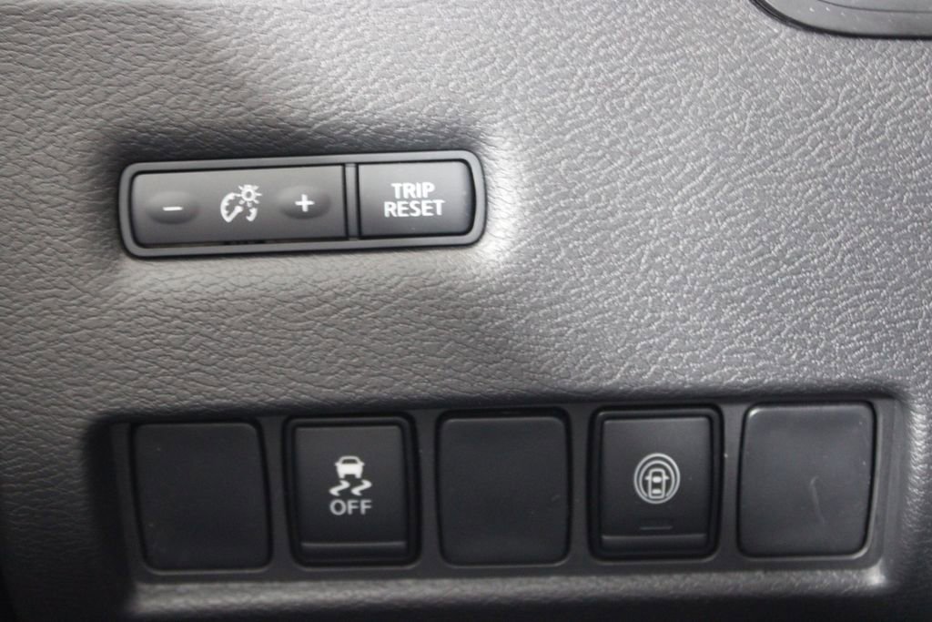 Used 2023 Nissan Murano SV image 37