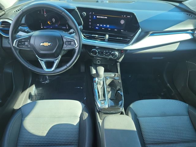Used 2024 Chevrolet Trax LT w/ Driver Confidence Package image 16