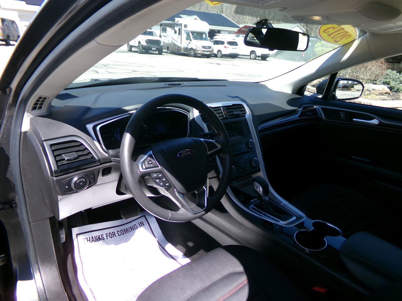 Used 2015 Ford Fusion SE w/ Equipment Group 501A image 12