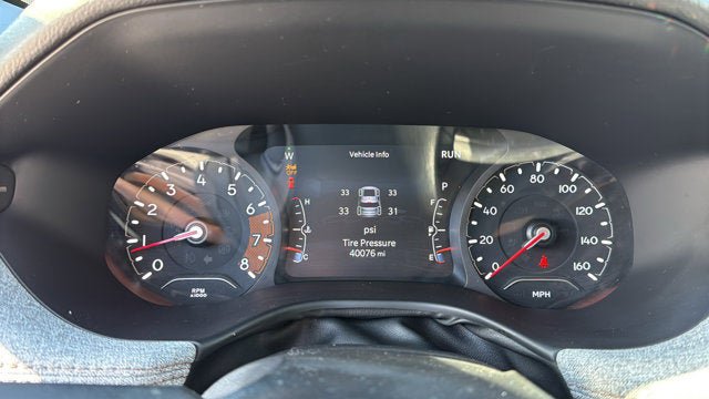 Certified 2023 Jeep Compass Latitude w/ Sun and Sound Group AWD/4WD image 18