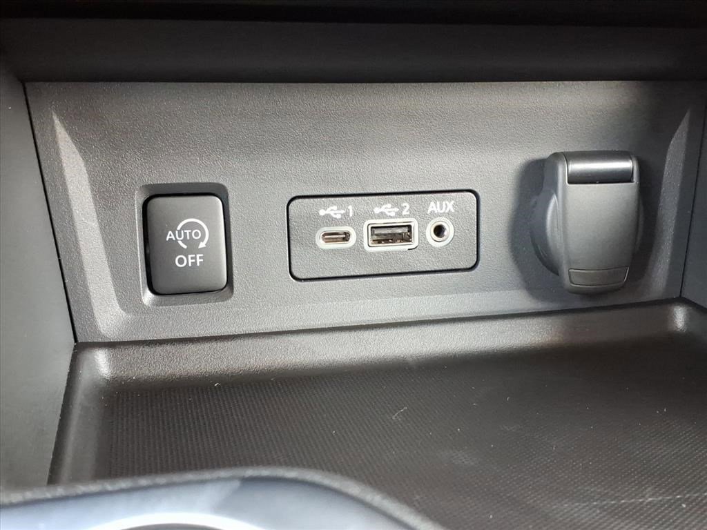 New 2025 Nissan Sentra SV image 19