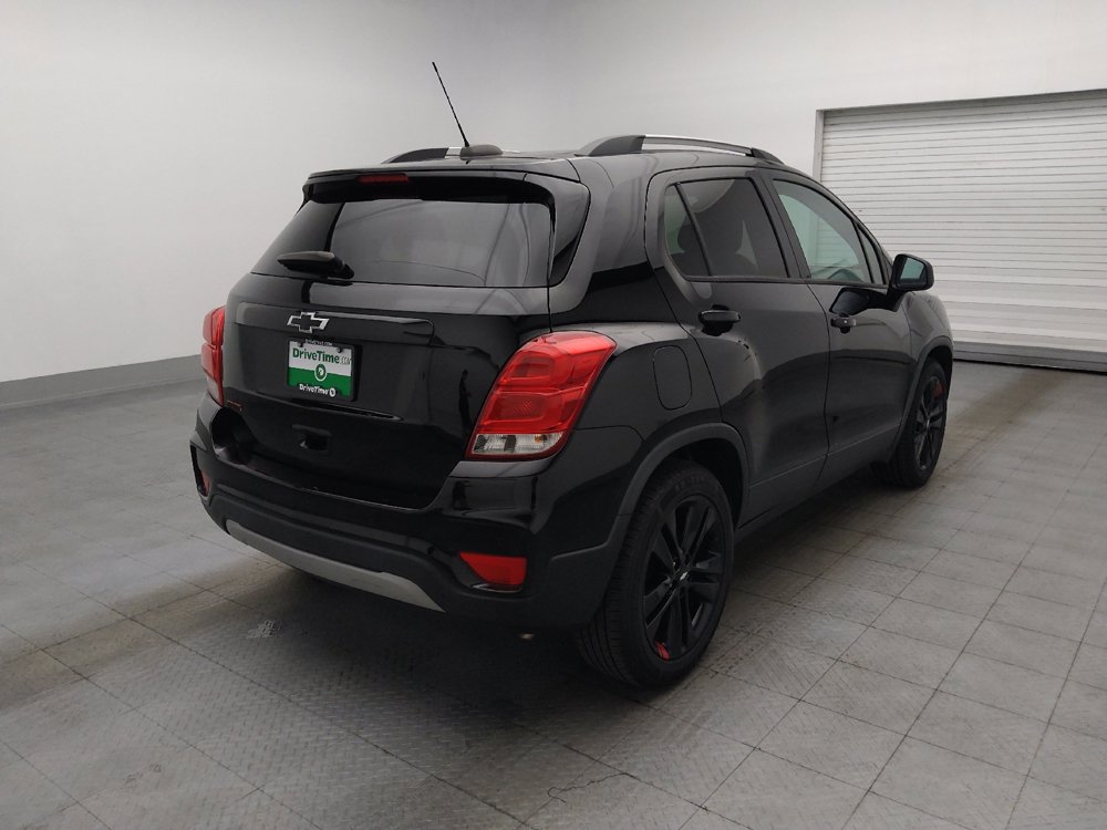 Used 2021 Chevrolet Trax LT w/ Redline Edition FWD image 9