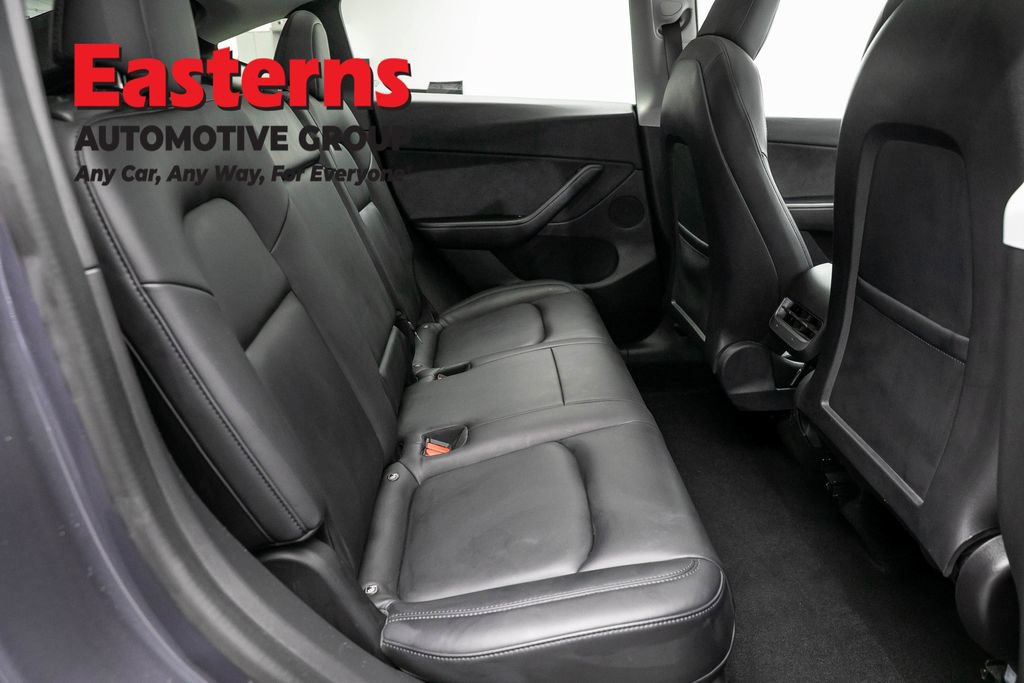 Used 2021 Tesla Model Y Long Range AWD/4WD image 17