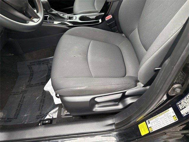 Used 2022 Toyota Corolla LE image 15