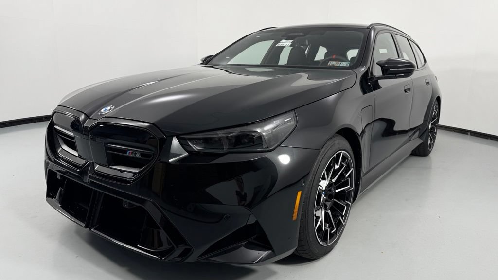 New 2027 BMW M5 Touring AWD/4WD image 3