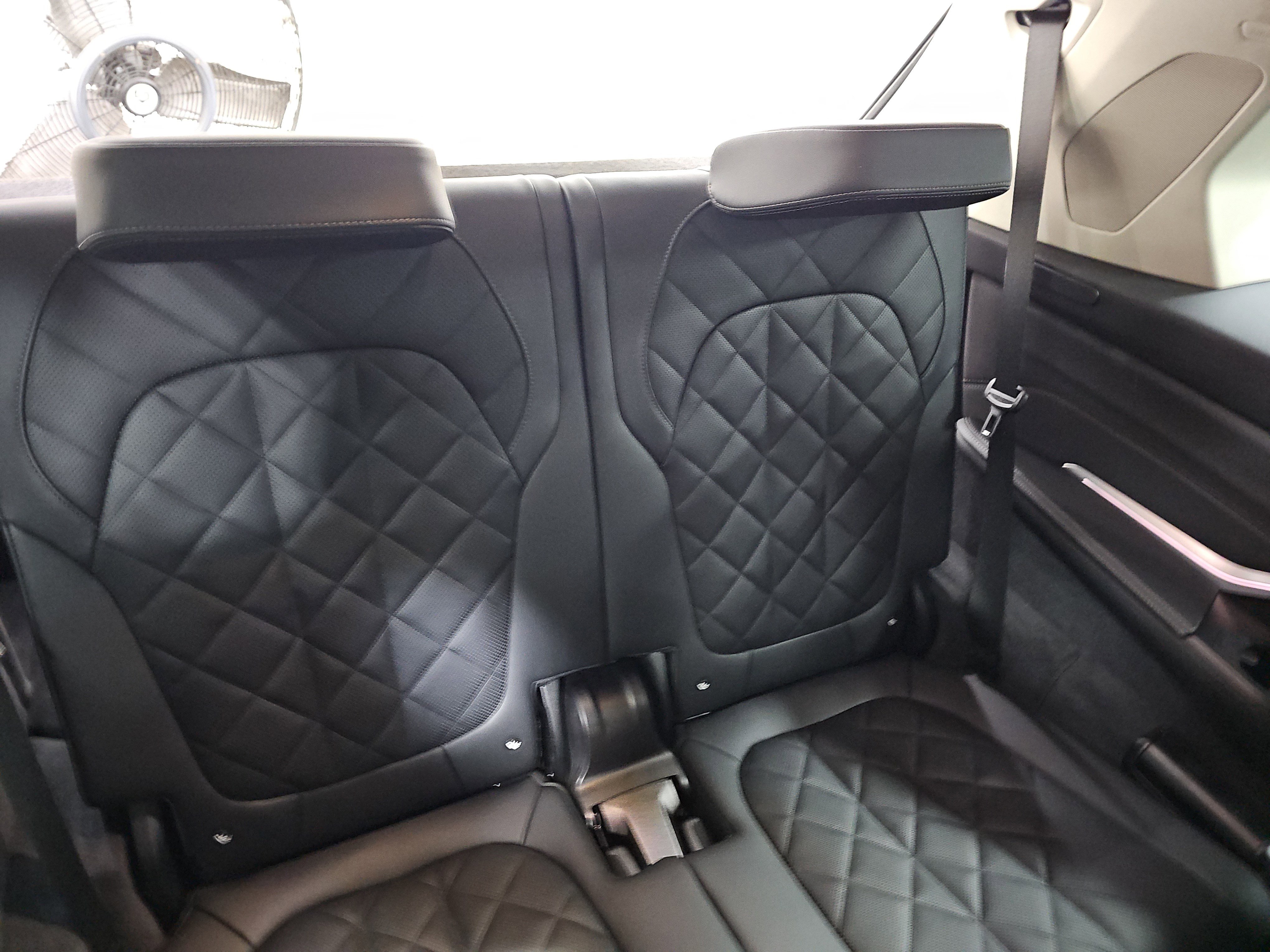 Certified 2025 BMW X7 xDrive40i image 14