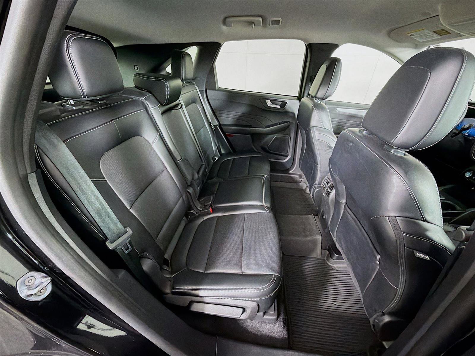 Used 2023 Ford Escape Platinum image 27