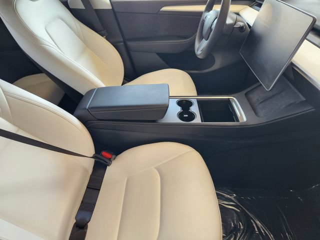 Used 2025 Tesla Model Y Long Range RWD image 18
