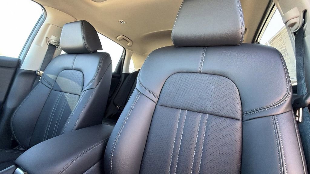 New 2026 Honda HR-V EX-L image 11